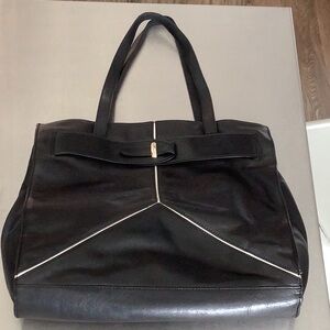 Pour la Victoire leather bag